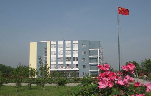 临渭区西岳时装技校图片