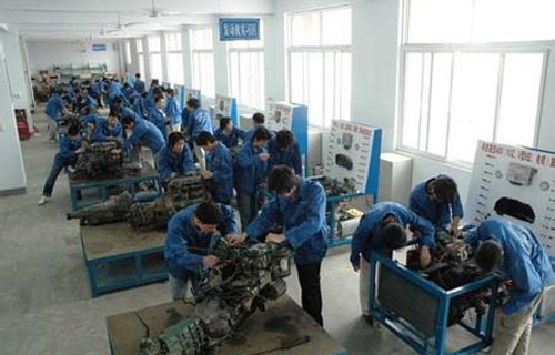 临渭区天厨技校图片
