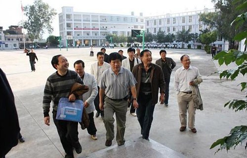 巧家县职业技术中学图片