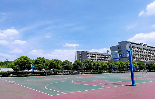 武汉市仪表电子学校图片