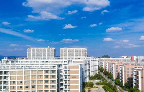 云南省工程技术学校图片