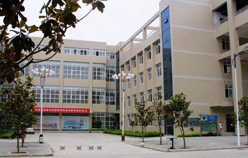 商洛市技工学校图片