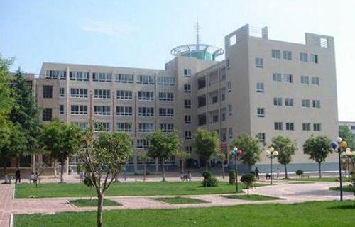南宁市宏新职业技术学校图片