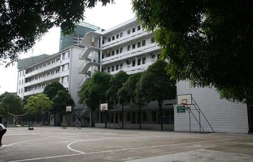 南宁市宏新职业技术学校图片