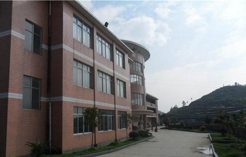 绥芬河市职业技术教育中心学校图片