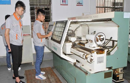 广西安全机电技工学校图片