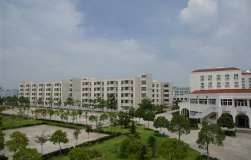 江苏锡山中等专业学校图片