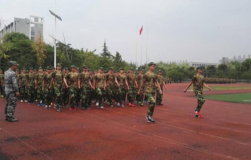 江苏惠山中等专业学校图片