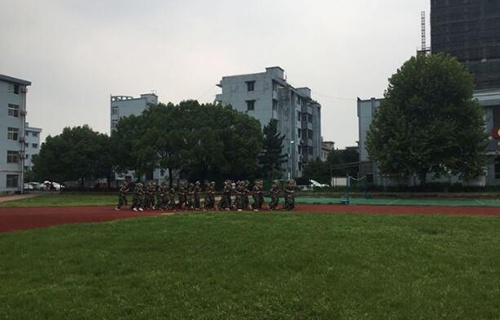 衢江区职业中专图片