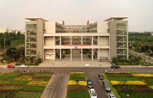 滕州市高级职业学校图片