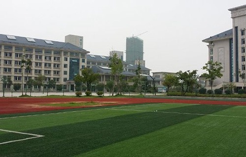 萝北县职业技术教育中心学校图片