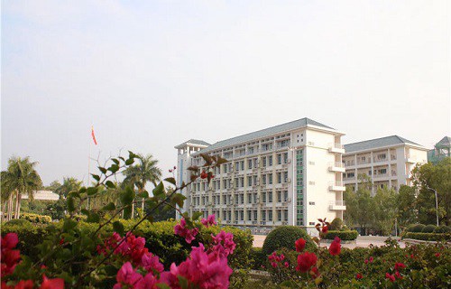 广东水利电力职业技术学院中专部图片