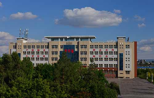 石河子工程职业技术学院图片