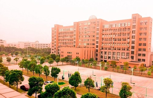 海盐县理工学校图片