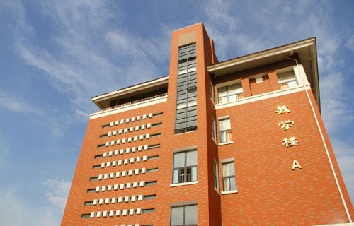 河南医药技师学院图片
