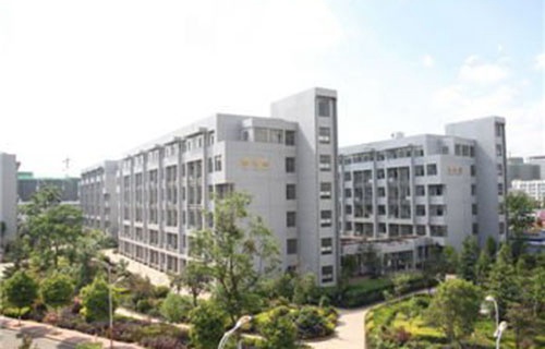 新疆生产建设兵团工贸学校图片