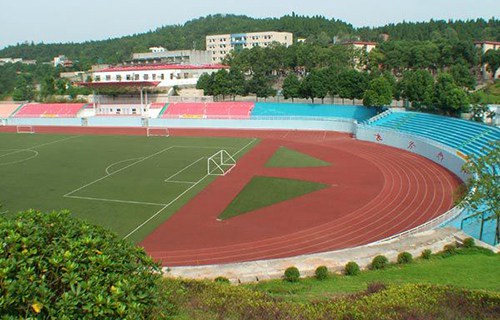 保山地区农机职业技术学校图片