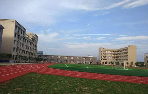 宁陕县四亩地镇职业学校图片