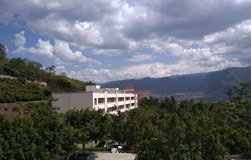 元江县职业高级中学图片