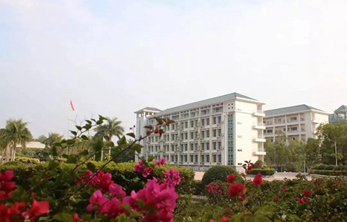 南宁水电技工学校图片