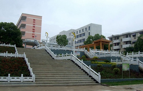 台州椒江区职业中等专业学校图片
