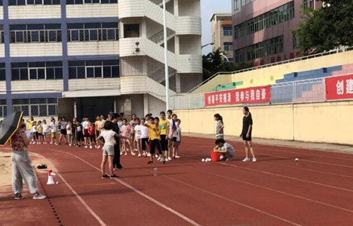 通海县少年儿童业余体育学校图片