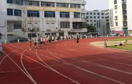 通海县少年儿童业余体育学校图片