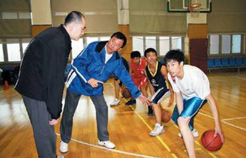 通海县少年儿童业余体育学校图片
