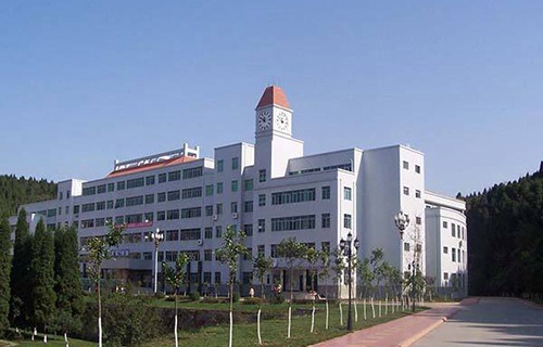 西安市建材工业技工学校图片