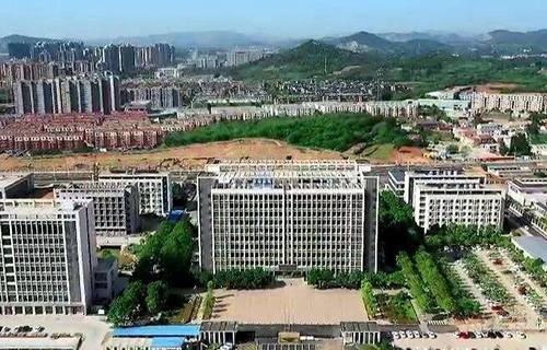 江苏铜山中等专业学校图片