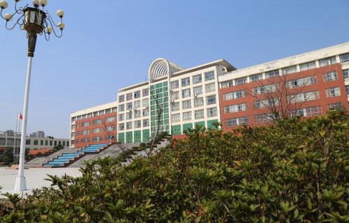 玉溪市农业机械化技术学校图片