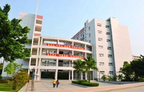玉溪市技工学校图片