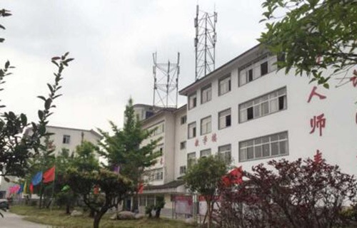 玉溪市技工学校图片