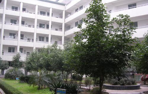 丽江市古城区农业机械化技术学校