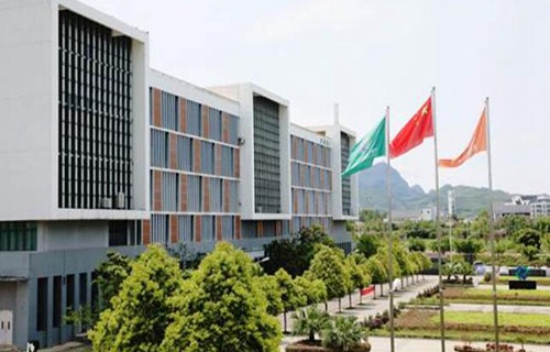 柳州市第二职业技术学校图片