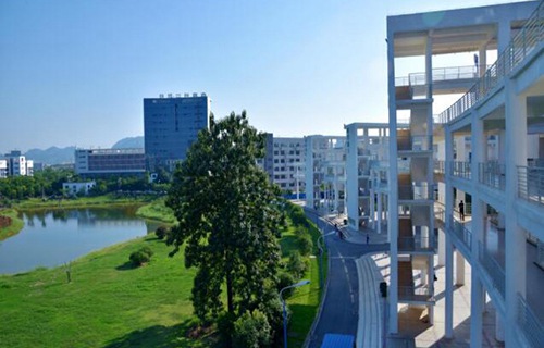 柳州市第二职业技术学校图片