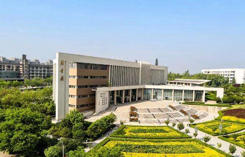 思茅财经学校