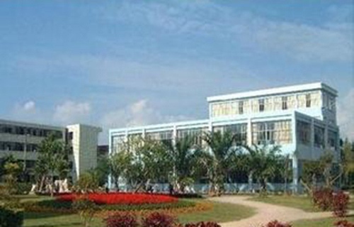 思茅财经学校图片