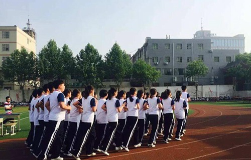 西安市灞桥区第一高级职业中学图片