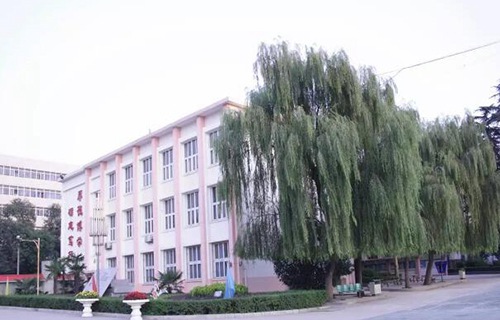 西安市灞桥区第一高级职业中学图片