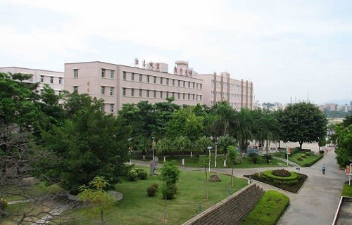 福建化工学校图片