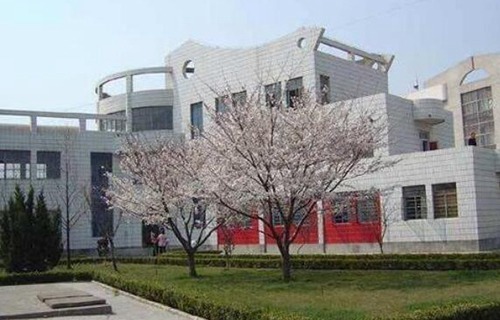 柳州民族中等专业学校图片