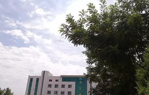 定边县职业教育中心图片