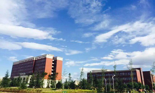 北京政法职业学院图片