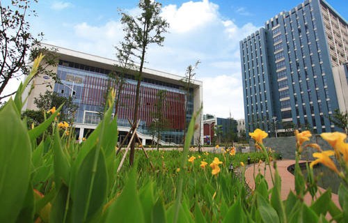 南京财经高等职业技术学校图片
