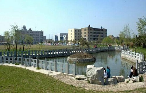 盐城高级职业学校