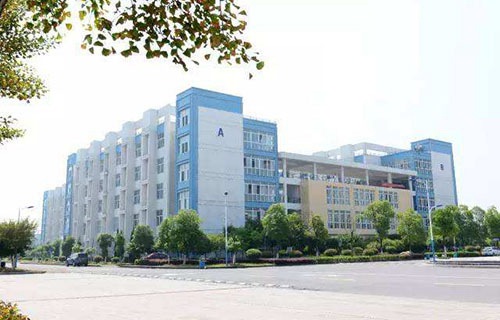 柳州医学高等专科学校附属中等卫生学校图片