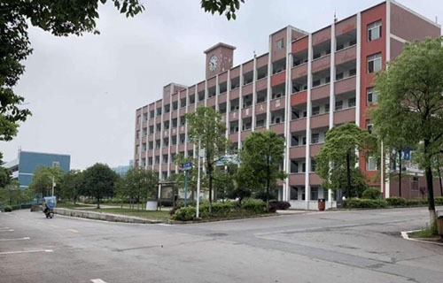 柳州制剂医药技工学校图片