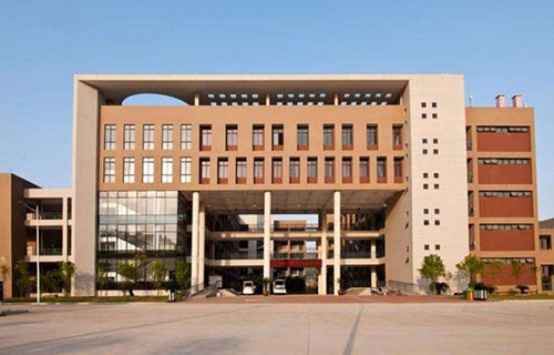 柳州制剂医药技工学校图片