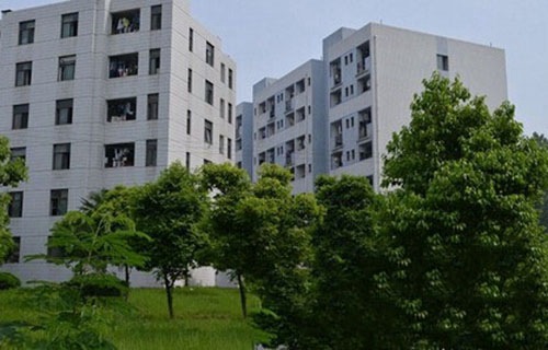 西双版纳州卫生学校